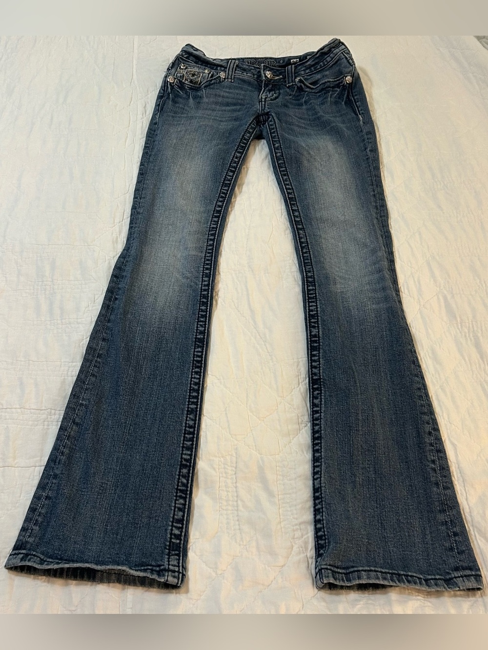 Miss Me Women's Boot Cut Jeans Size 25 Low Rise Embellished Pockets JP6151B